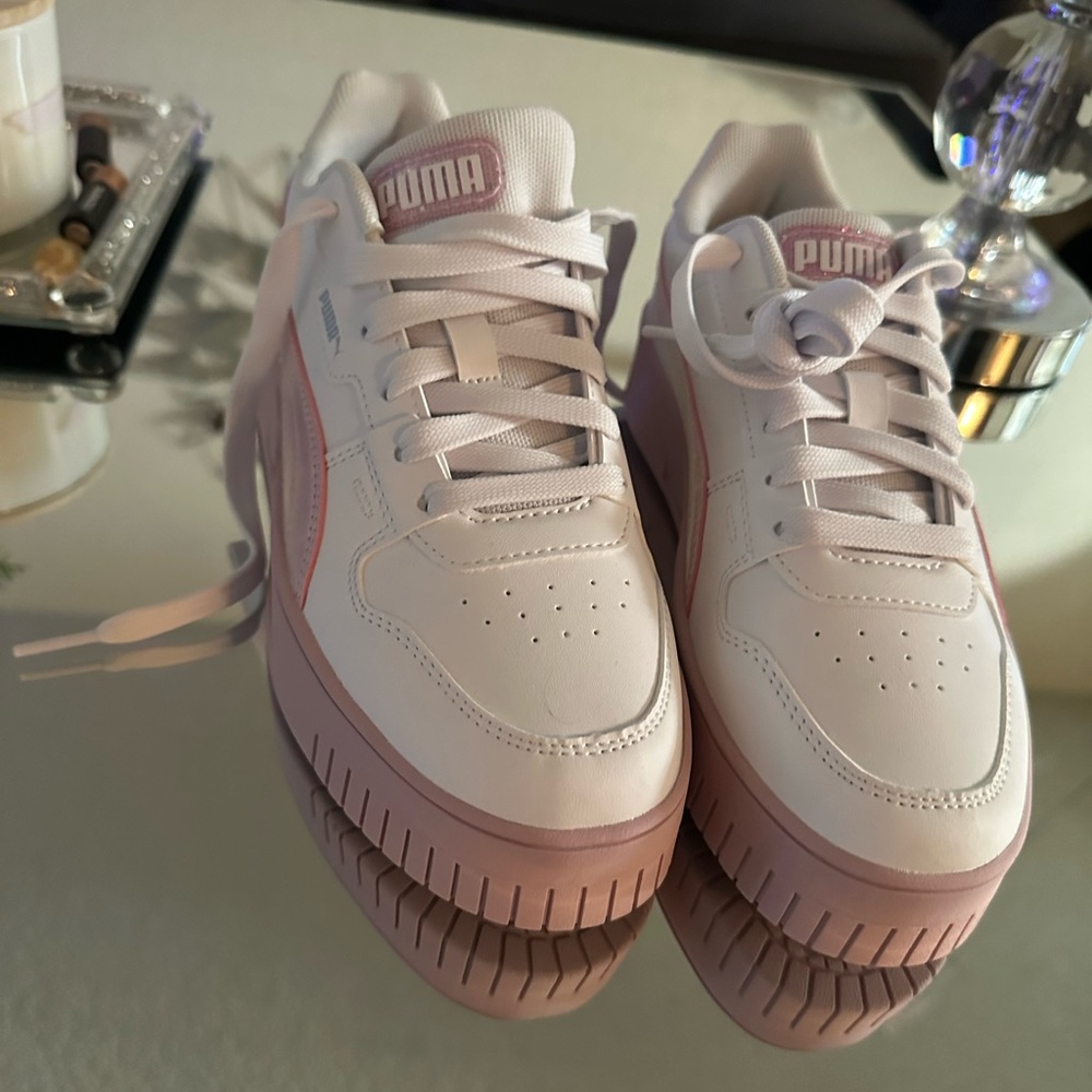 PUMA Women's Pink Sneakers